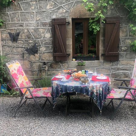 Maison De Campagne Sarroux Kültér fotó