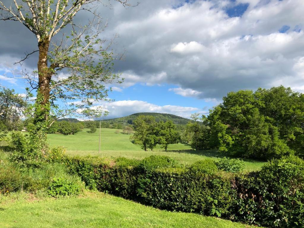 Maison De Campagne Sarroux Kültér fotó